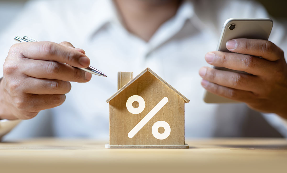 Advantages & Disadvantages of Fixed-Rate Mortgages